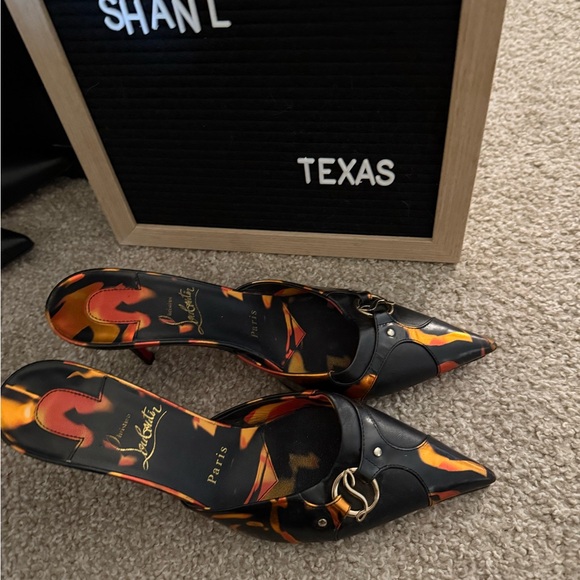 Christian Louboutin CL in 90-80mm fire heels Size - Picture 6 of 11